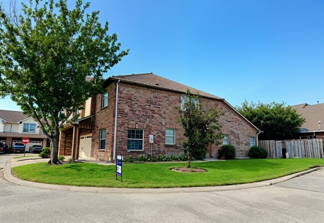 Building Photo - 8906 Keymill Dr