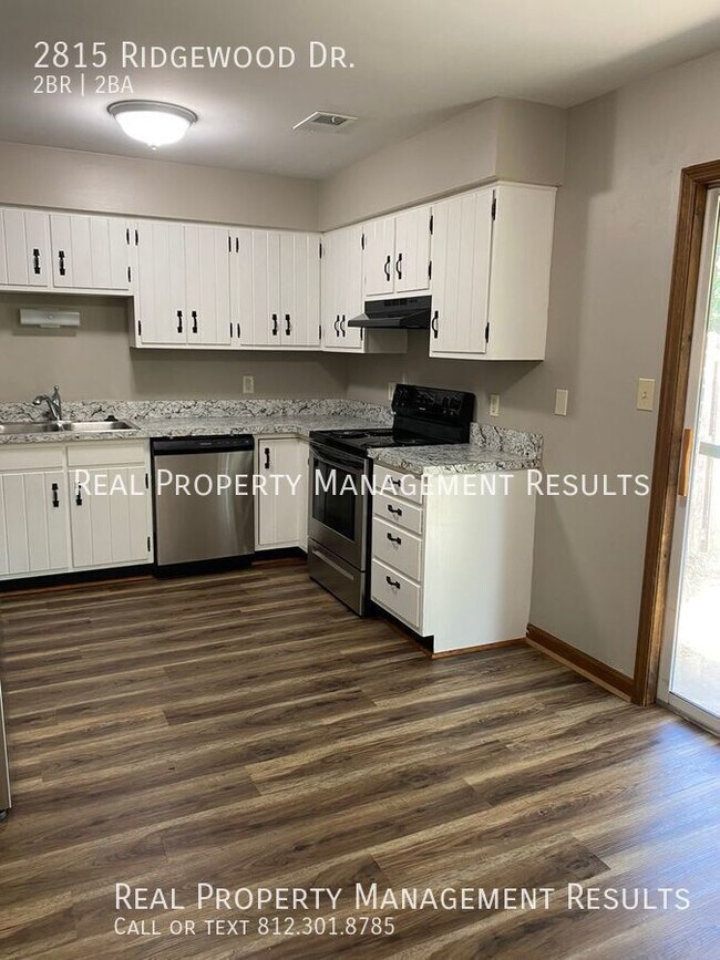 Building Photo - 2 Bedroom, 1.5 Bath Duplex, Northside Evan...