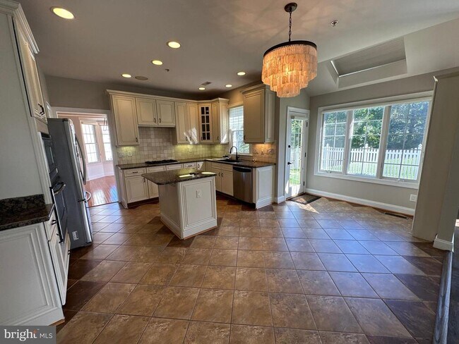 Building Photo - 18429 Polynesian Ln