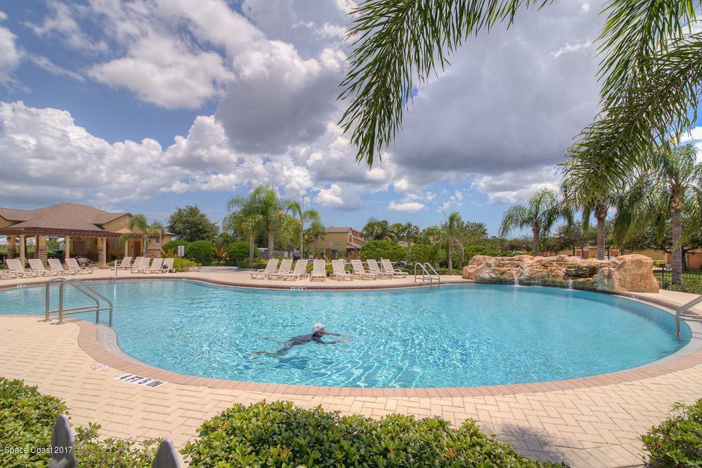 HOA Pool - 4590 Radiant Way