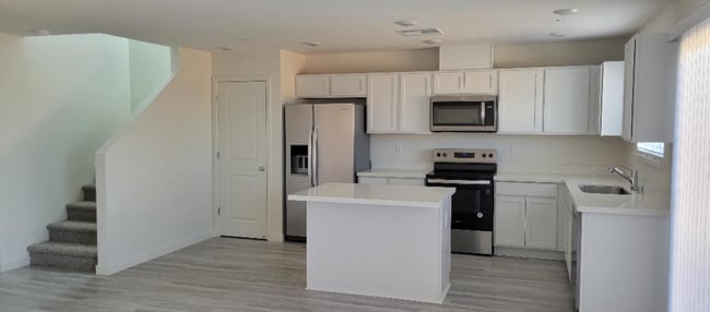 Building Photo - BRAND NEW (Solar) 4/2.5 West Roseville!  P...