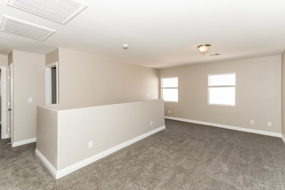 Building Photo - 1026 Cliffbrook Hedge Ave