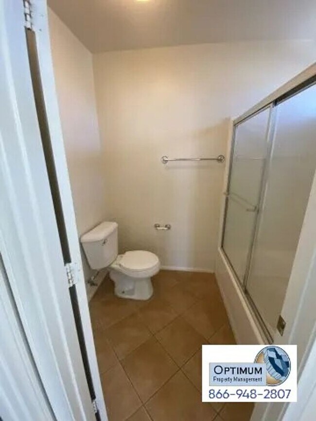 Building Photo - Spacious 4-Bedroom Home with 3-Car Garage ...
