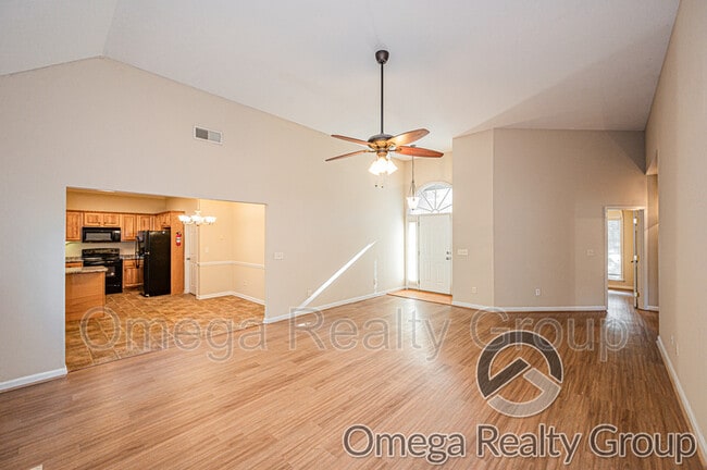 Building Photo - 205 Stonehaven Trace