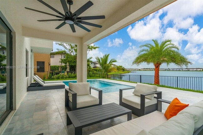 Building Photo - 15540 NW 88th Ave