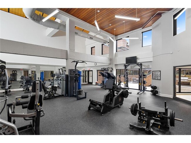 Building Photo - 20 NE 2nd St