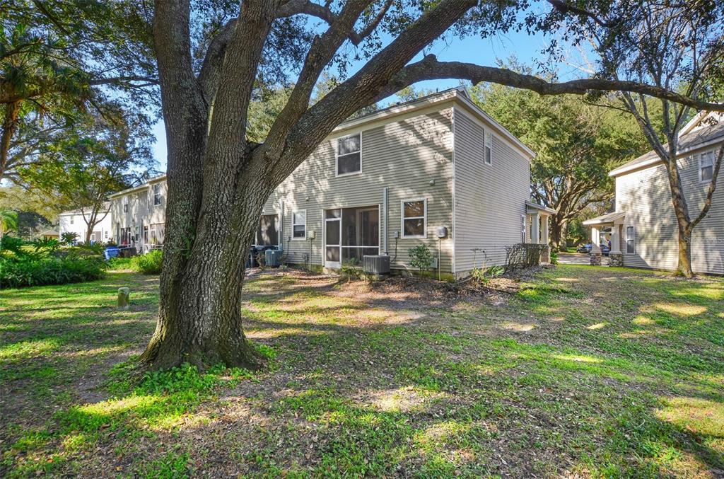 Building Photo - 2139 Golden Oak Ln