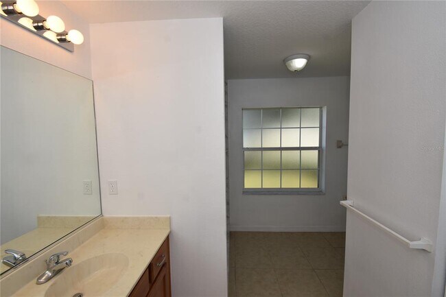 Building Photo - 6 Kathleen Trail