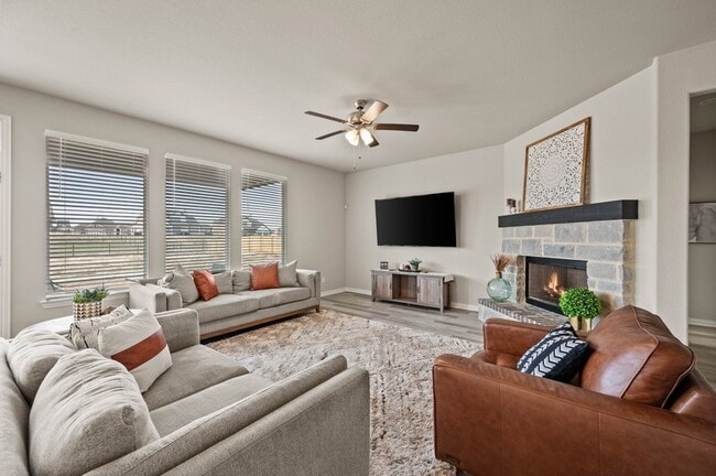 Building Photo - 127 Clearwater Ct