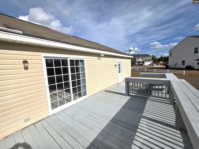 Building Photo - 165 Crassula Dr