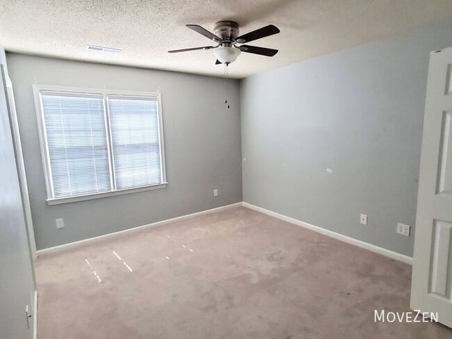 Building Photo - 814 Guilford College Rd