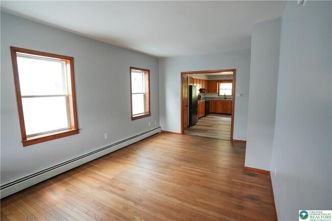 Building Photo - 775 Edgemont Ave