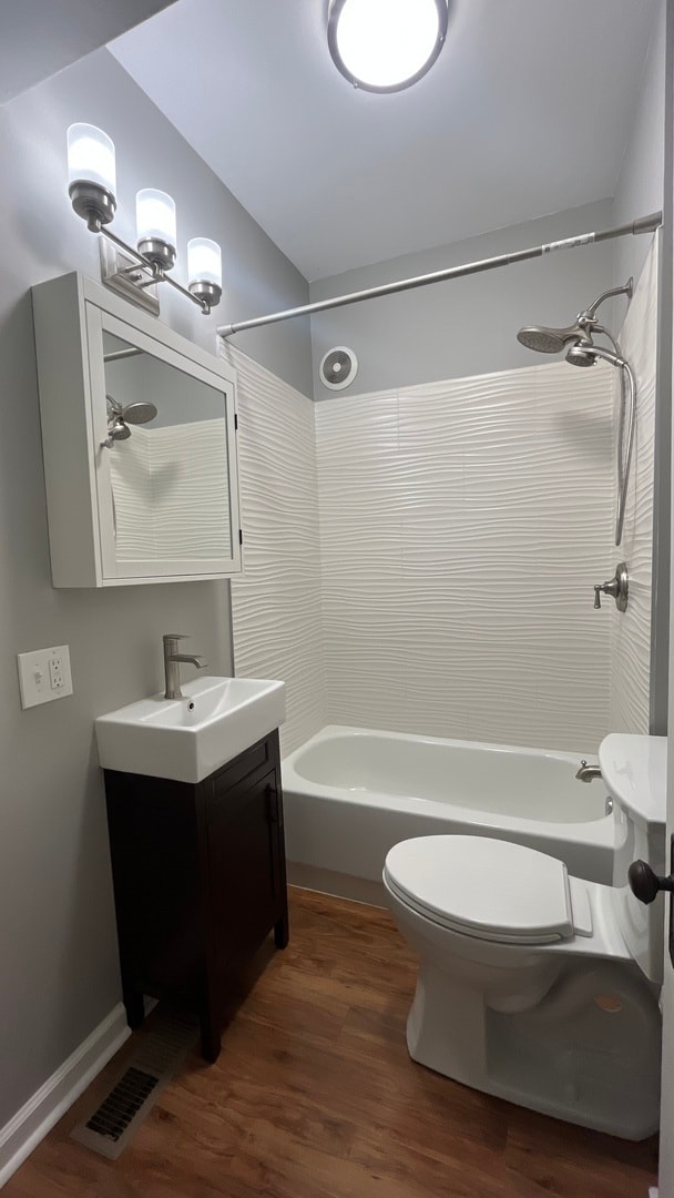 Building Photo - 1503 W Superior St