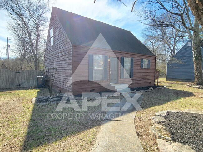 Building Photo - 3 Bd - 2 Ba Single Family Home in North Knoxville - Fountain City!