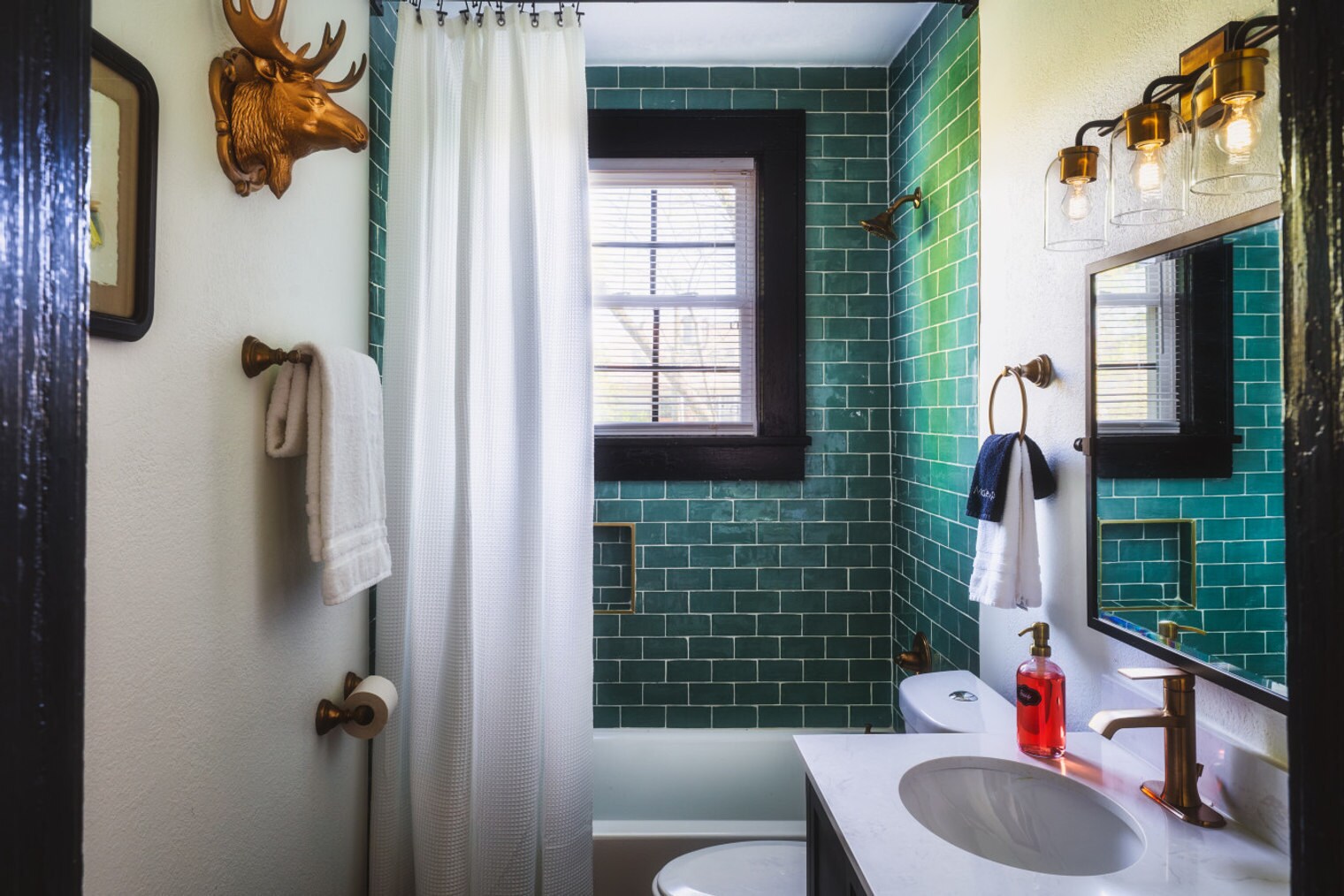 Building Photo - 715 Grandin Rd