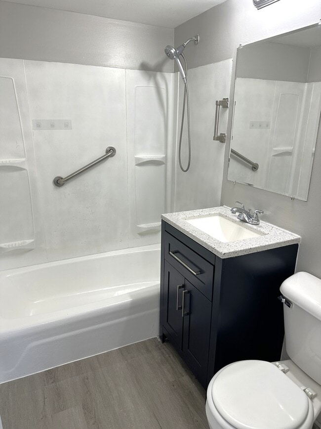 Building Photo - 9709 W Lorraine Dr