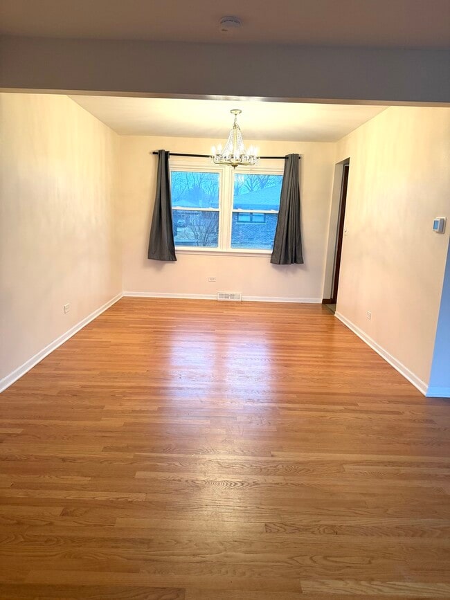 Building Photo - 1814 Holly Ave