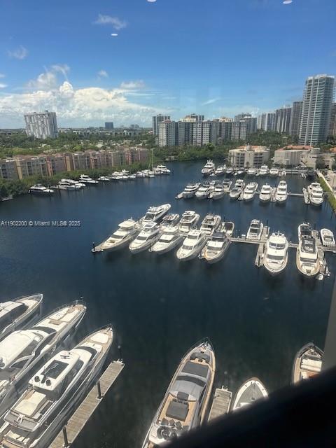 Building Photo - 19500 Turnberry Way