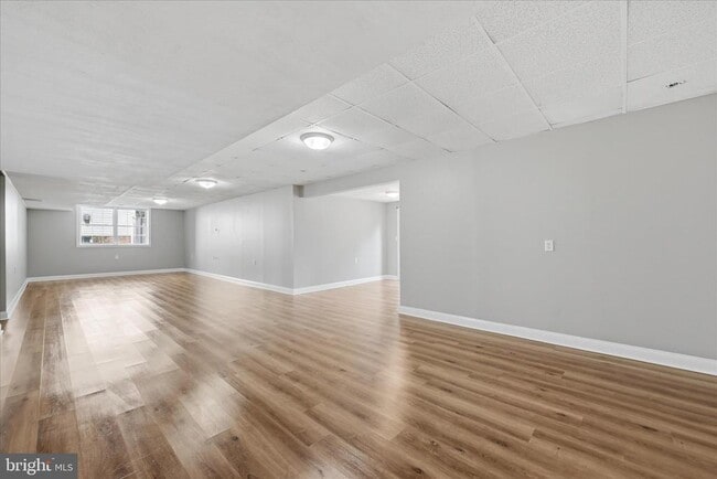 Building Photo - 102 Bramble Ct