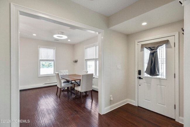 Building Photo - 108 Morris Ave