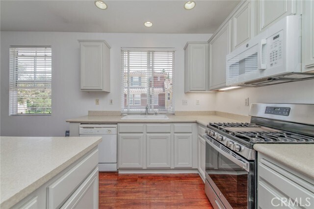 Building Photo - 216 Timberwood