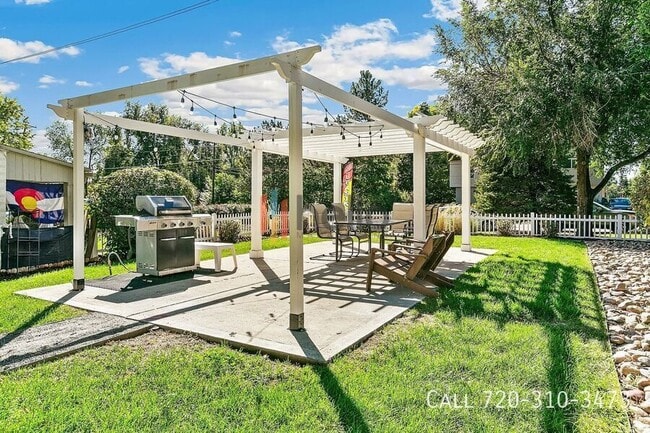 Building Photo - 1043 Ammons St