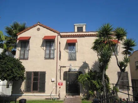 Building Photo - 4627 St Charles Pl