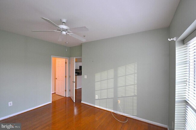 Building Photo - 4550 Strutfield Ln