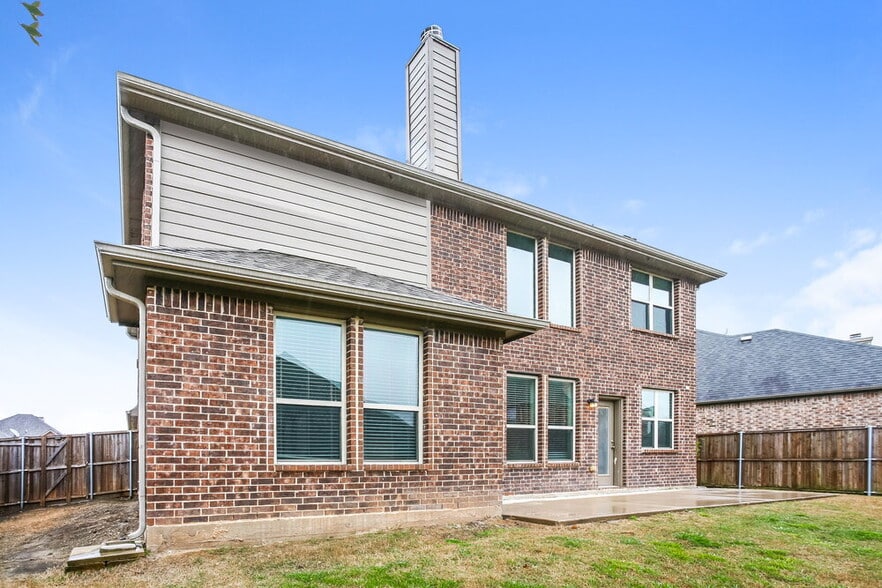 Building Photo - 2405 Comal Ct