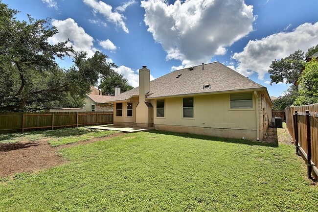 Building Photo - 13301 Tamayo Dr