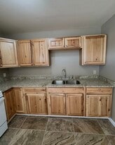 Building Photo - 301 Alamosa