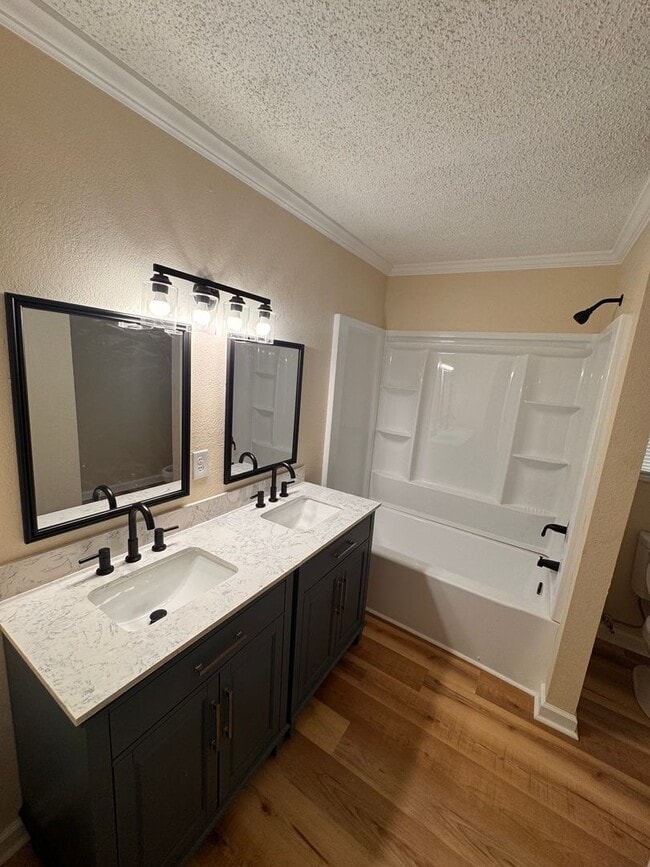 Building Photo - 464 McDilda Dr