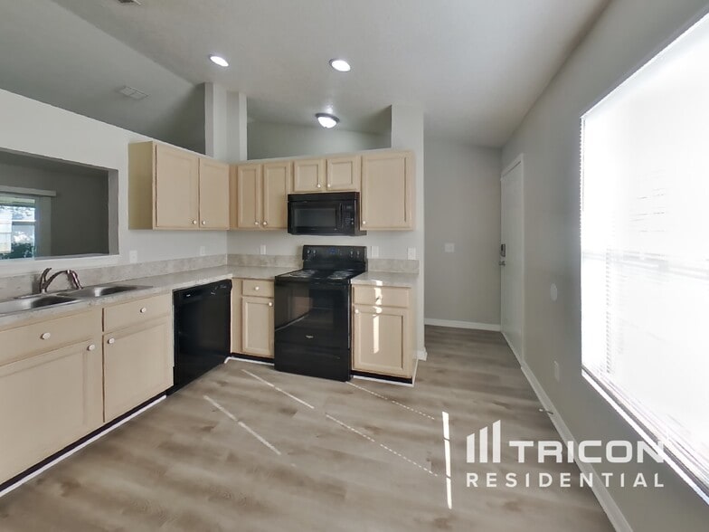 Building Photo - 1598 Marble Lake Dr