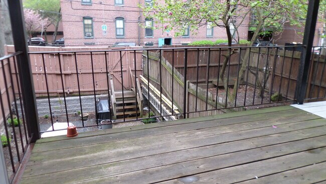 Building Photo - 100 E Brookline St