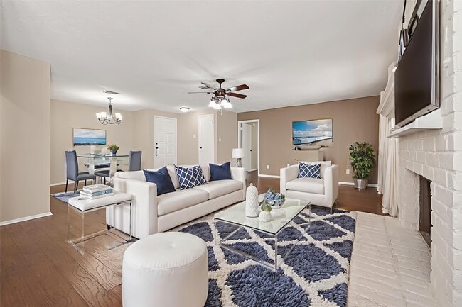 Building Photo - 22607 Fincastle Dr