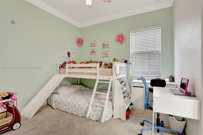 Building Photo - 8840 S Miralago Way