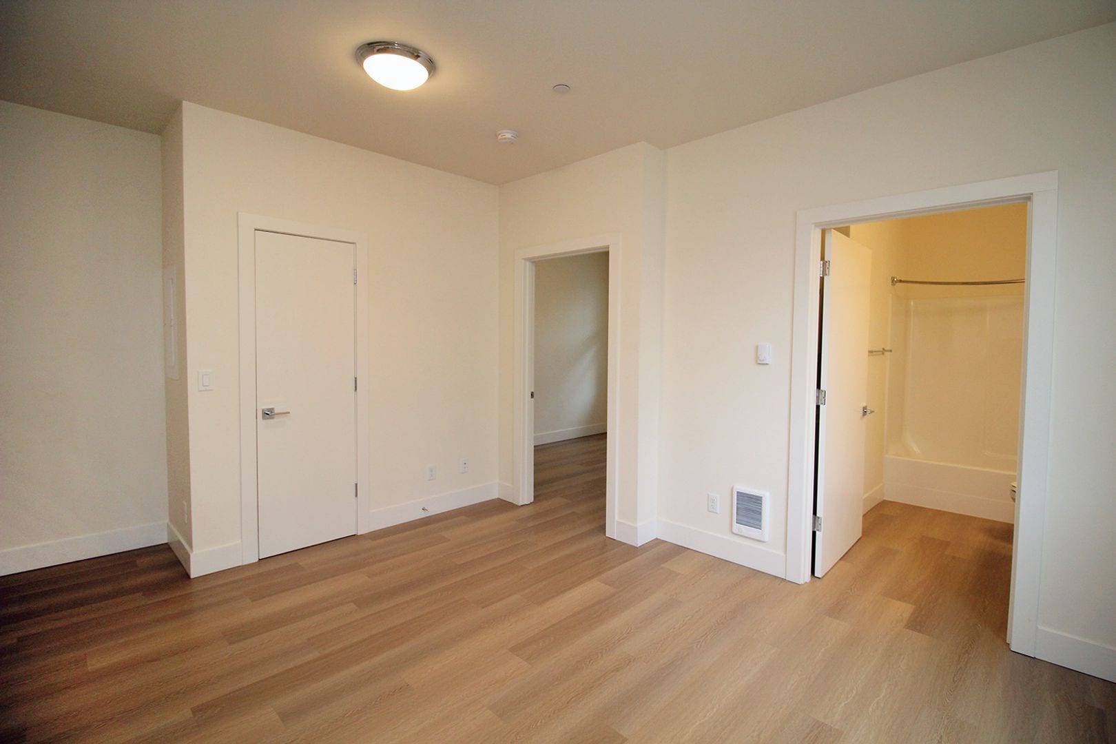 Building Photo - 8417 SW 24th Ave