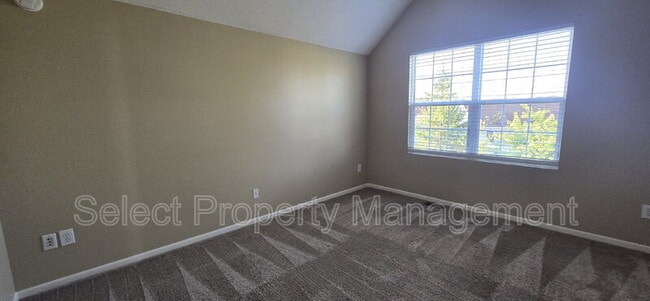 Building Photo - 5438 Thornbriar Ln
