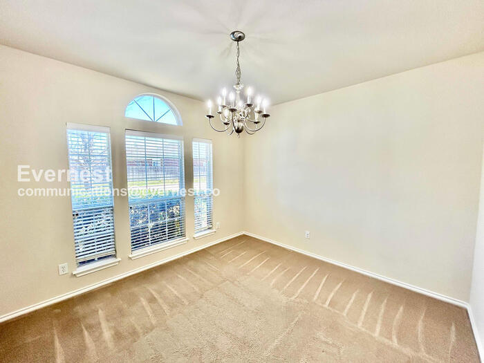 Building Photo - 10009 Bull Run