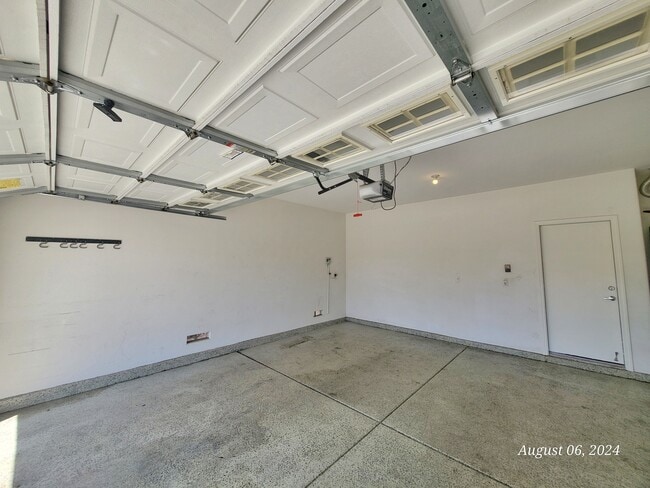 Building Photo - 7312 Fountain Village Ave
