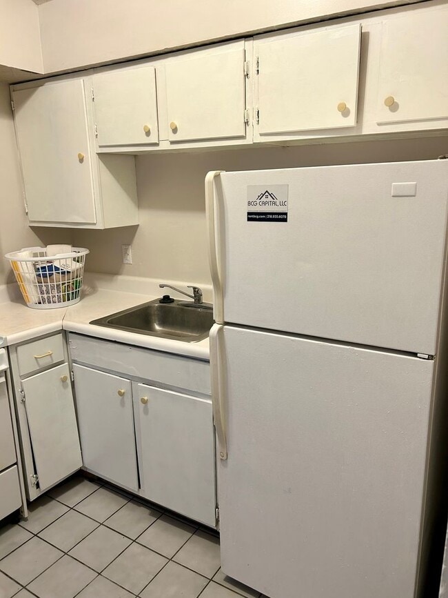 Building Photo - 319 W Wabash St