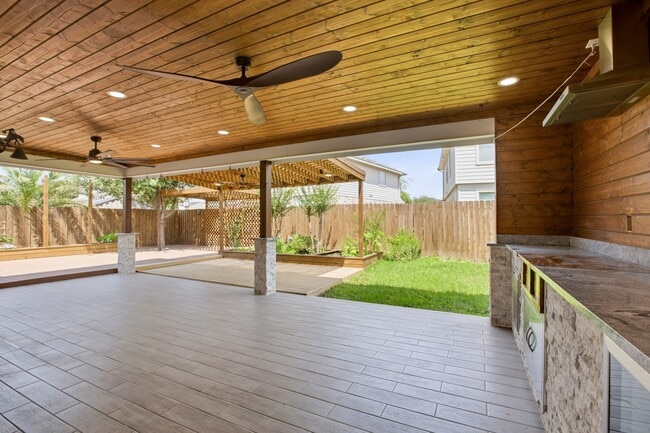 Building Photo - 3535 Maris Way