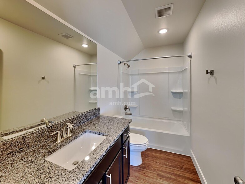 Building Photo - 33064 Eagle Peak Ln