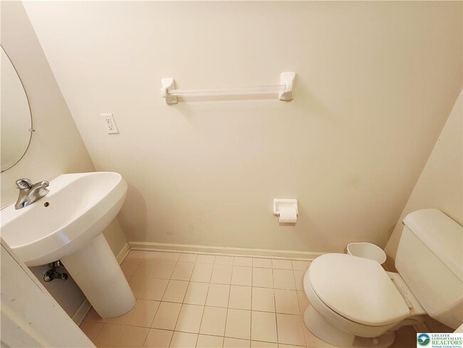 Building Photo - 974 Nittany Ct