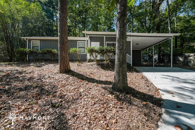 Building Photo - 5205 Birdlake Dr NW