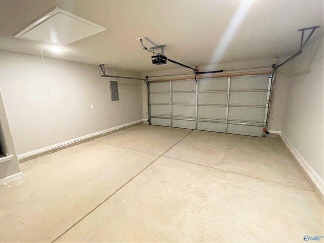 Building Photo - 126 Beaver Brook Pl