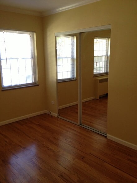 Building Photo - 1404 Ivy St