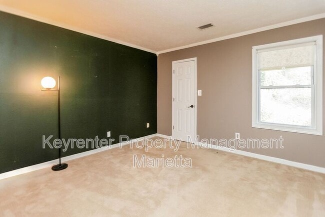 Building Photo - 2654 Stoney Creek Rd SE