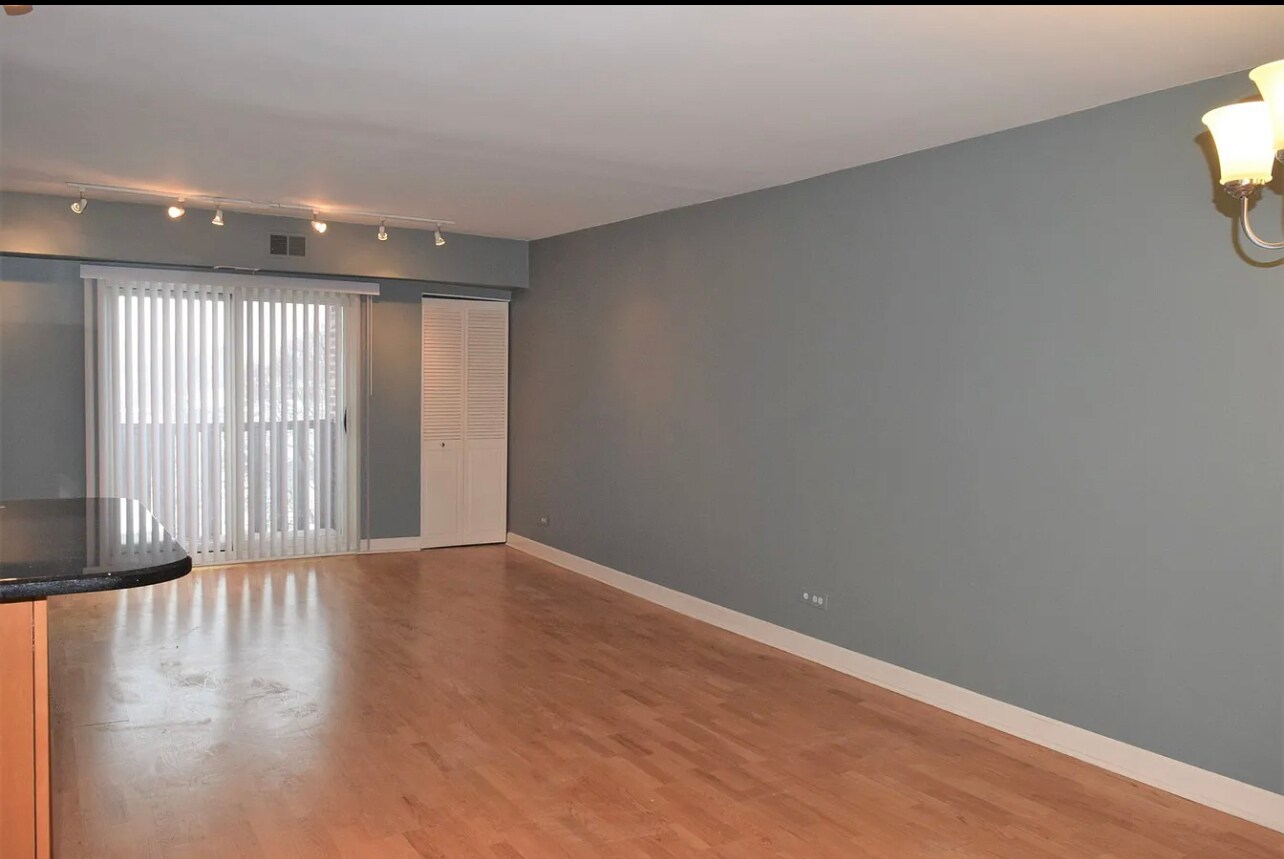 Building Photo - 675 Grove Terrace