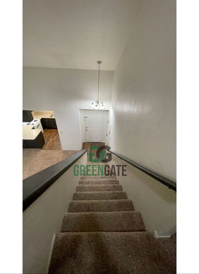 Building Photo - 3517 Woodglen Dr